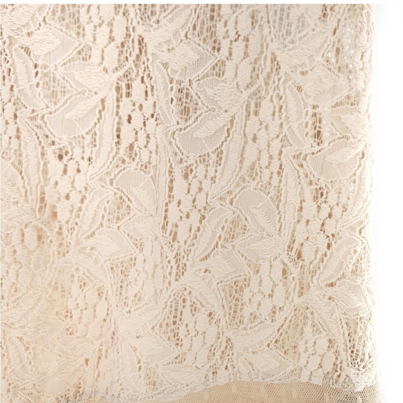 Free People Maisie Delicate Lace Top in Size S Bohemian Round neck GORGEOUS - Picture 10 of 11